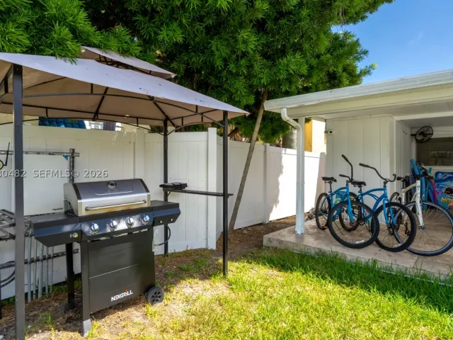 3-bedroom home for rent in Hollywood - 821 Harrison St 821 - MondialRealty