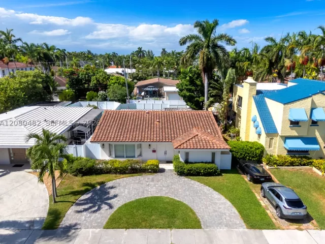3-bedroom home for rent in Hollywood - 821 Harrison St 821 - MondialRealty