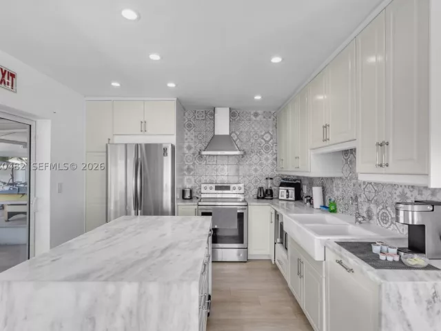 3-bedroom home for rent in Hollywood - 821 Harrison St 821 - MondialRealty