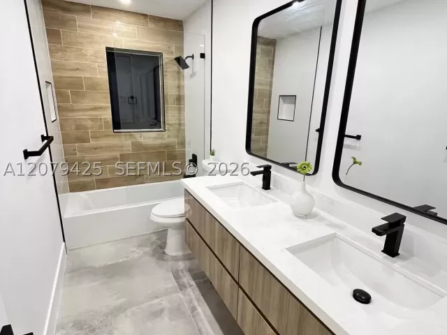 home for rent in Delray Beach - 3352 Lakeview Blvd - MondialRealty