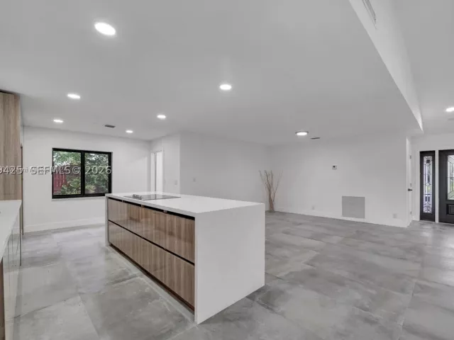 home for rent in Delray Beach - 3352 Lakeview Blvd - MondialRealty