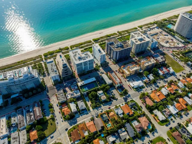 3-bedroom home for rent in Surfside - 8934 Harding Ave N/A - MondialRealty