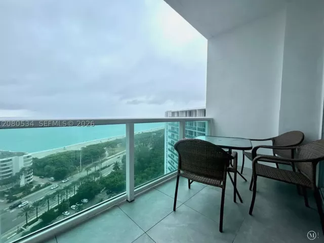 2-bedroom condo for rent in Sunny Isles Beach - 100 Bayview Dr PH08 - MondialRealty