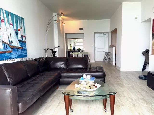 2-bedroom condo for rent in Sunny Isles Beach - 100 Bayview Dr PH08 - MondialRealty