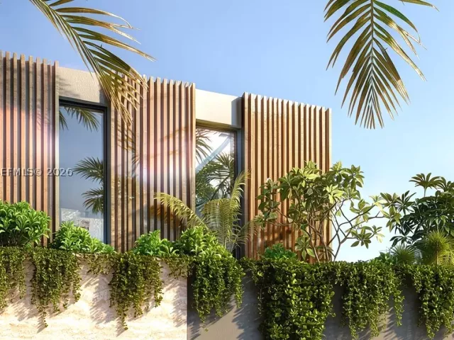 6-bedroom home for sale in Bal Harbour - 96 Bal Cross Dr - MondialRealty