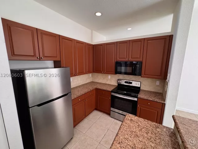 4-bedroom home for sale in Homestead - 1770 SE 18th Ter - MondialRealty