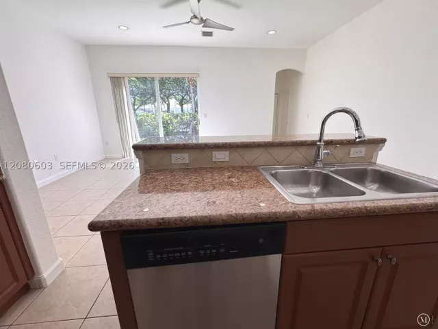4-bedroom home for sale in Homestead - 1770 SE 18th Ter - MondialRealty