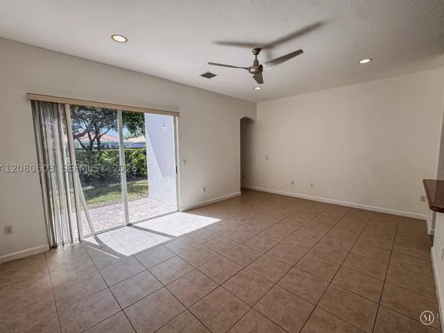 4-bedroom home for sale in Homestead - 1770 SE 18th Ter - MondialRealty
