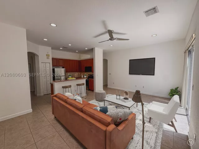 4-bedroom home for sale in Homestead - 1770 SE 18th Ter - MondialRealty