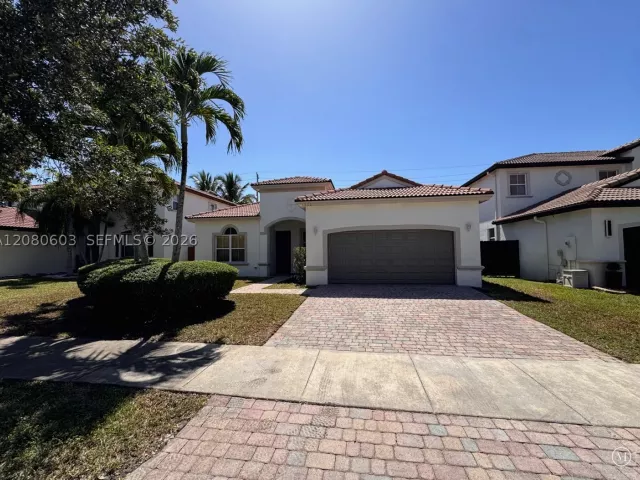 4-bedroom home for sale in Homestead - 1770 SE 18th Ter - MondialRealty