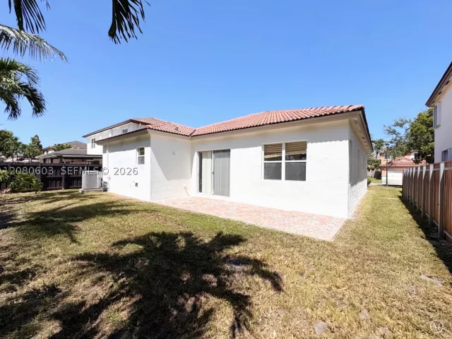 4-bedroom home for sale in Homestead - 1770 SE 18th Ter - MondialRealty