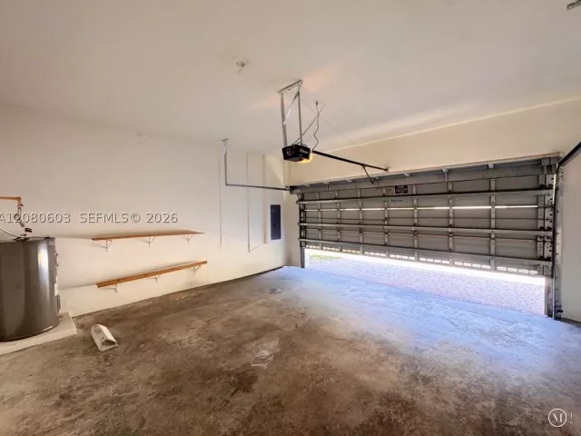 4-bedroom home for sale in Homestead - 1770 SE 18th Ter - MondialRealty