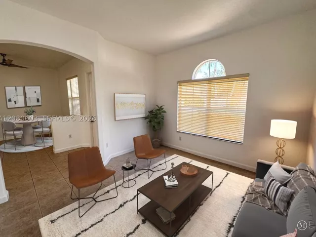4-bedroom home for sale in Homestead - 1770 SE 18th Ter - MondialRealty
