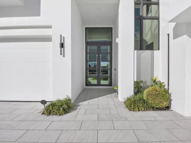 5-bedroom home for rent in Delray Beach - 2232 DELRAY RIDGE Lane - MondialRealty