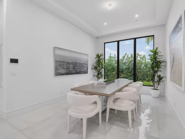 5-bedroom home for rent in Delray Beach - 2232 DELRAY RIDGE Lane - MondialRealty