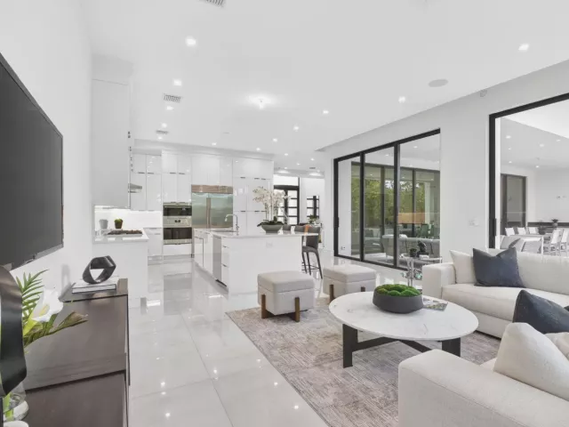5-bedroom home for rent in Delray Beach - 2232 DELRAY RIDGE Lane - MondialRealty