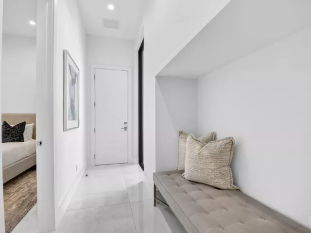 5-bedroom home for rent in Delray Beach - 2232 DELRAY RIDGE Lane - MondialRealty