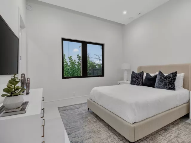 5-bedroom home for rent in Delray Beach - 2232 DELRAY RIDGE Lane - MondialRealty