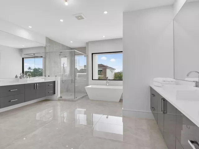 5-bedroom home for rent in Delray Beach - 2232 DELRAY RIDGE Lane - MondialRealty