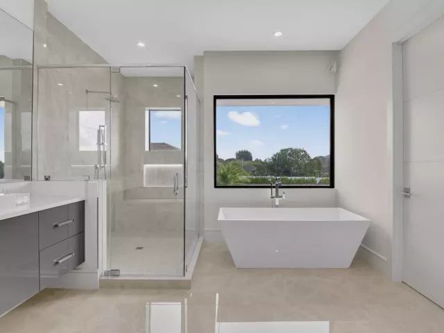 5-bedroom home for rent in Delray Beach - 2232 DELRAY RIDGE Lane - MondialRealty