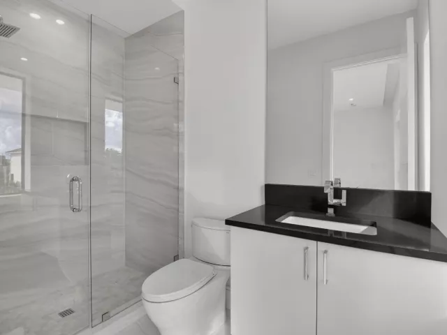 5-bedroom home for rent in Delray Beach - 2232 DELRAY RIDGE Lane - MondialRealty