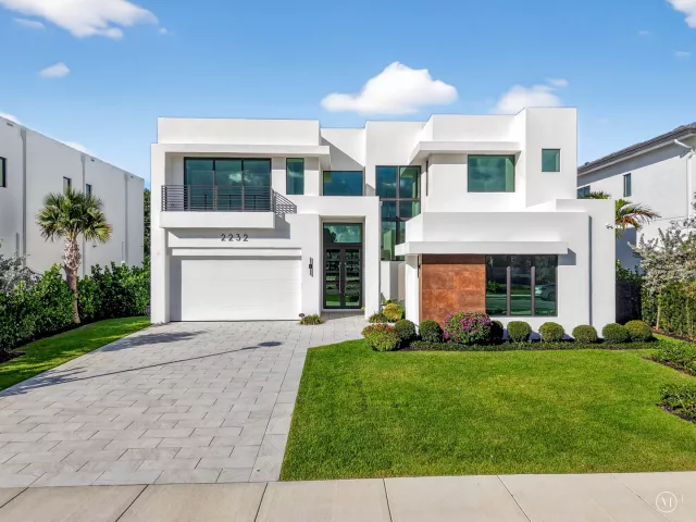 5-bedroom home for rent in Delray Beach - 2232 DELRAY RIDGE Lane - MondialRealty