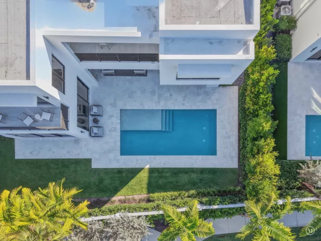 5-bedroom home for rent in Delray Beach - 2232 DELRAY RIDGE Lane - MondialRealty