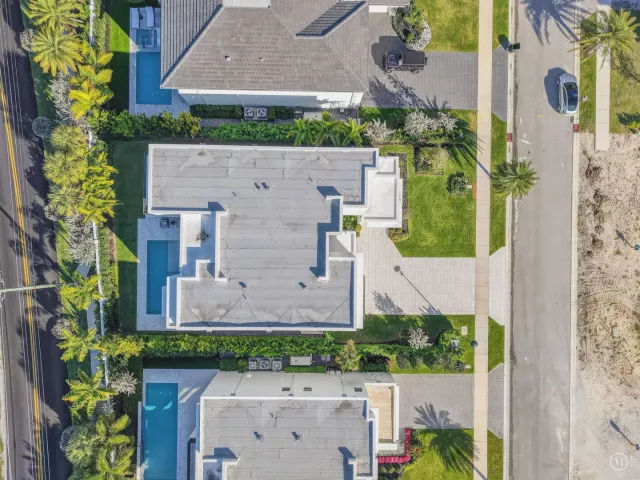 5-bedroom home for rent in Delray Beach - 2232 DELRAY RIDGE Lane - MondialRealty