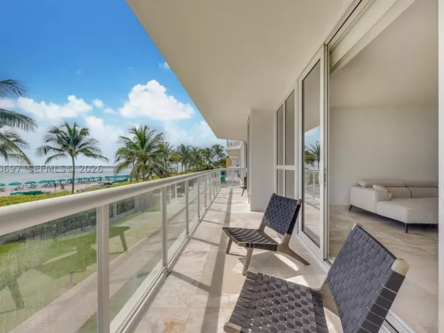 3-bedroom condo for rent in Sunny Isles Beach - 16425 Collins Ave WS3A - MondialRealty