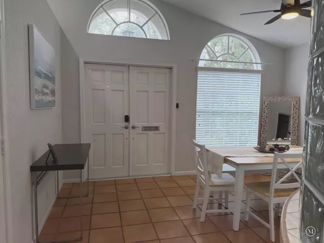 3-bedroom home for rent in Fort Lauderdale - 607 SW 15TH Street - MondialRealty