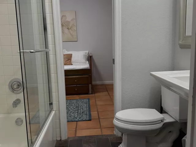 3-bedroom home for rent in Fort Lauderdale - 607 SW 15TH Street - MondialRealty