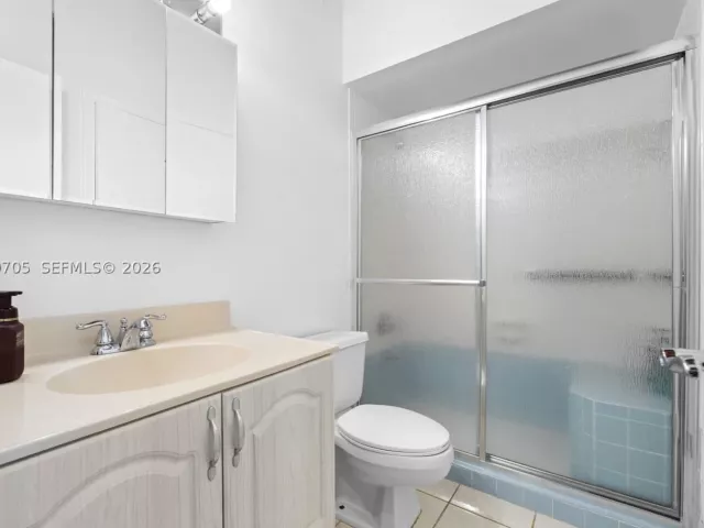 2-bedroom home for sale in Hallandale Beach - 2679 S Parkview Dr - MondialRealty