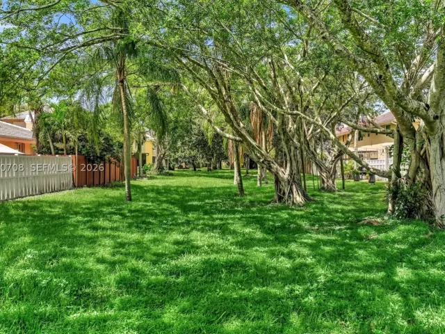 4-bedroom home for sale in Cooper City - 10301 Panama St - MondialRealty