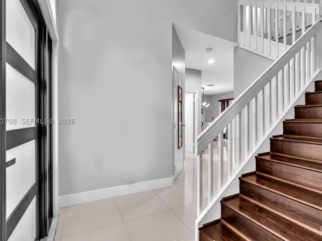4-bedroom home for sale in Cooper City - 10301 Panama St - MondialRealty