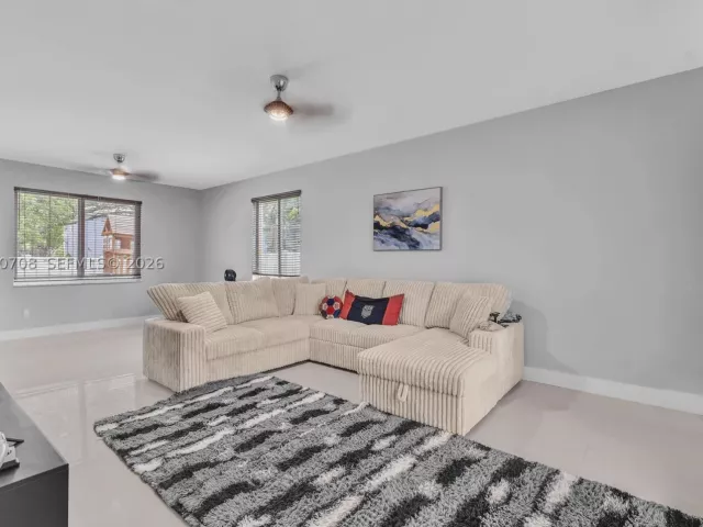 4-bedroom home for sale in Cooper City - 10301 Panama St - MondialRealty