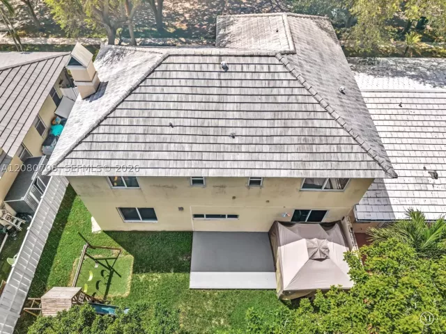 4-bedroom home for sale in Cooper City - 10301 Panama St - MondialRealty