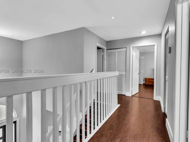 4-bedroom home for sale in Cooper City - 10301 Panama St - MondialRealty