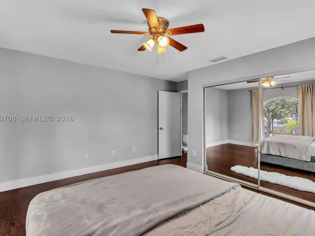 4-bedroom home for sale in Cooper City - 10301 Panama St - MondialRealty