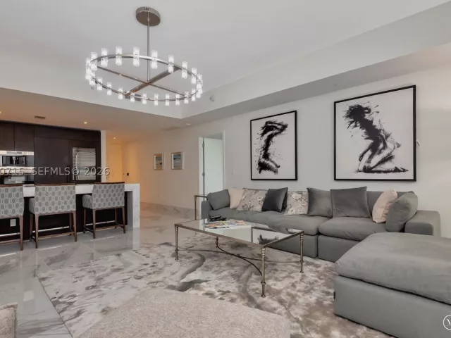 1-bedroom condo for rent in Fort Lauderdale - 2200 N Ocean Blvd S605 - MondialRealty