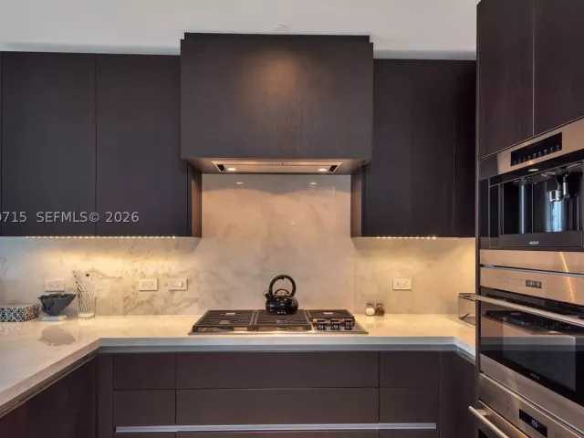 1-bedroom condo for rent in Fort Lauderdale - 2200 N Ocean Blvd S605 - MondialRealty
