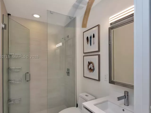 1-bedroom condo for rent in Fort Lauderdale - 2200 N Ocean Blvd S605 - MondialRealty