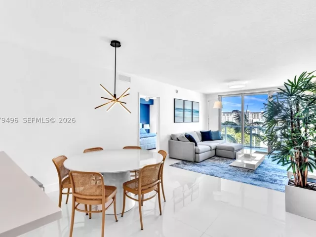 3-bedroom condo for sale in Sunny Isles Beach - 300 Sunny Isles Blvd 4-805 - MondialRealty