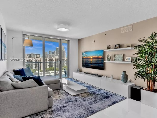 3-bedroom condo for sale in Sunny Isles Beach - 300 Sunny Isles Blvd 4-805 - MondialRealty