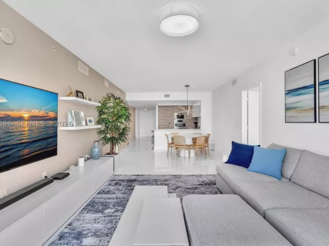 3-bedroom condo for sale in Sunny Isles Beach - 300 Sunny Isles Blvd 4-805 - MondialRealty