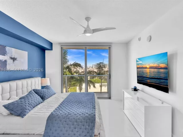 3-bedroom condo for sale in Sunny Isles Beach - 300 Sunny Isles Blvd 4-805 - MondialRealty