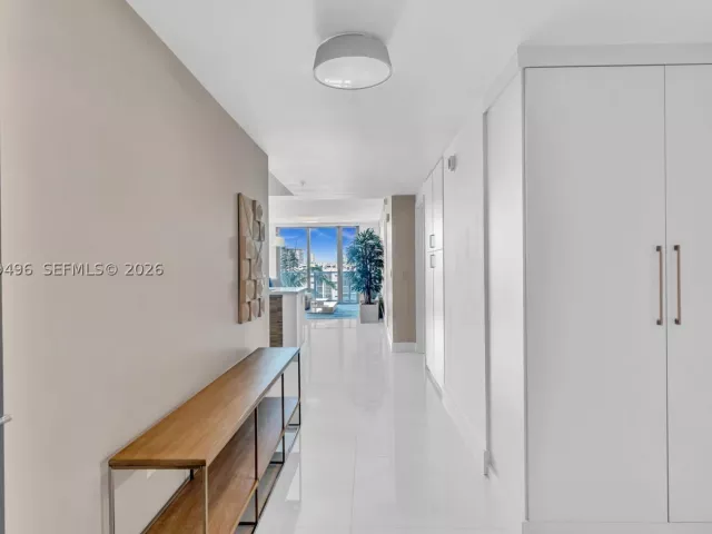 3-bedroom condo for sale in Sunny Isles Beach - 300 Sunny Isles Blvd 4-805 - MondialRealty