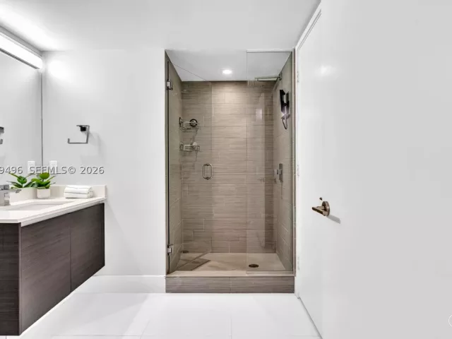 3-bedroom condo for sale in Sunny Isles Beach - 300 Sunny Isles Blvd 4-805 - MondialRealty