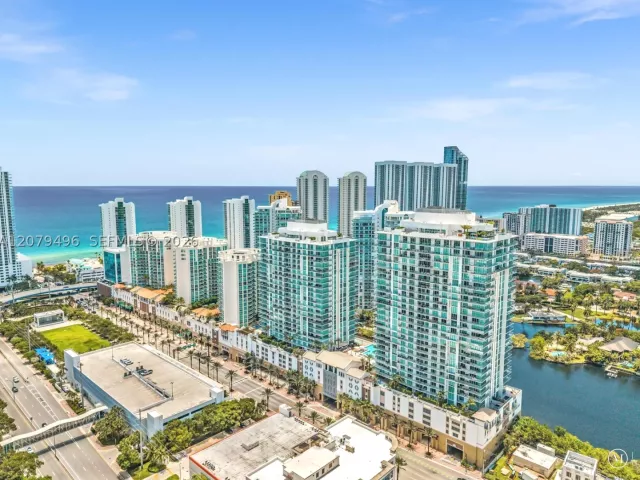3-bedroom condo for sale in Sunny Isles Beach - 300 Sunny Isles Blvd 4-805 - MondialRealty