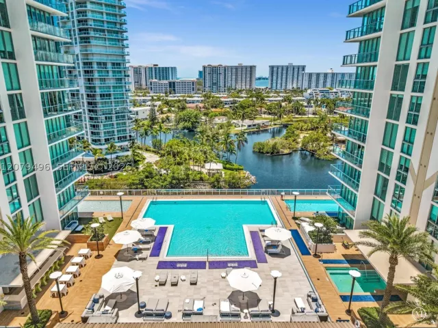 3-bedroom condo for sale in Sunny Isles Beach - 300 Sunny Isles Blvd 4-805 - MondialRealty