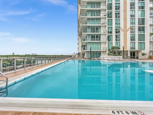 3-bedroom condo for sale in Sunny Isles Beach - 300 Sunny Isles Blvd 4-805 - MondialRealty